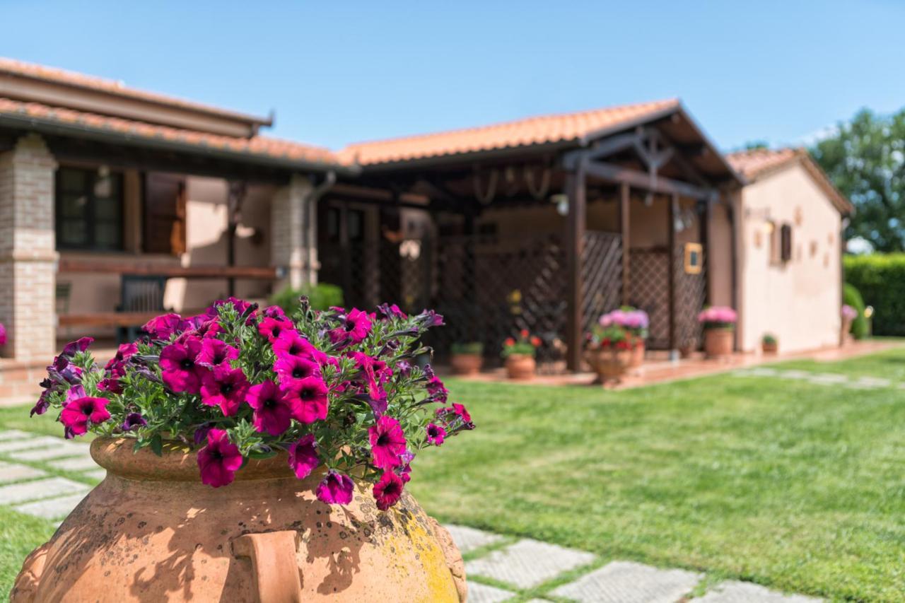 Agriturismo Lucerna Del Lago Prile Castiglione della Pescaia Eksteriør billede